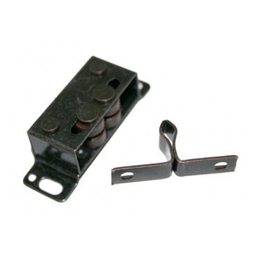 Metallic auto-lock for caravans and motorhomes