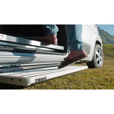 THULE Step Manual Slide-Out 400 - Escal&oacute;n deslizable manual Aluminio